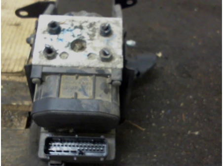 Piece-Bloc-ABS-(freins-anti-blocage)-CITROEN-BERLINGO-PH.2-Diesel-71b6388f9f708892967f9f02d3b42e9689eb3a93d5e44fa5d1d2afe98b9d62bb.jpg