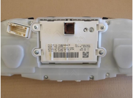 90778452-8fe3b502-1f57-4cb8-af51-96b856775b67-Piece-PEUGEOT-3d4c355396d72d7ade21cc48ee886646a4b4103f345cb45309f1120a8c1dd962_m.JPG