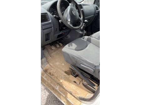 Vehicule-CITROEN-JUMPY%202-2014-dfa4b0cbbb884f056141790475d175f68e49ed7f01a6abf038153ea89ee6f88d_o.jpg