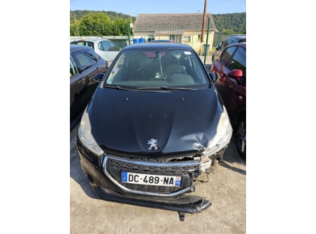 Vehicule-PEUGEOT-208%201%20PHASE%201-2014-8df46158e8fcc159602ce4eb05781b8362e9a838a8dd91a16f0b6751b62f08a5_o.jpg