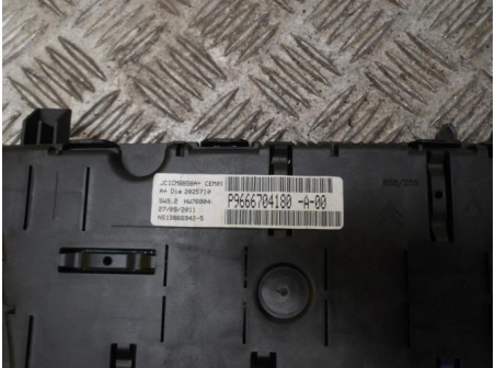 92528987-5dfa344c-1836-49f3-a1bb-a83e9d54ba30-Piece-CITROEN-3dc40bb1551dceb8ae4efedacf48c7dfa0f90032a566995a629de8ca40119ac1_m.JPG