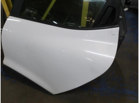 93031352-34927984-958a-4df2-8311-b6e6cf7b7a1c-Piece-RENAULT-9b5c1295827648c90bf34f8cd9c732d5575e2c9f6f9c8619a3ff678621381502_m.JPG