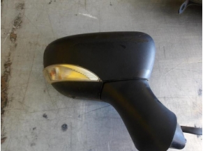 93031527-39cfbd1e-f275-41c7-8f52-21403de8ebbd-Piece-RENAULT-a8c1e527e4b0c46dbb694183a203926f79dd6d7c429b4c6a8ba42c873a042d45_m.JPG 2