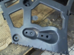 Piece-Support-aile-gauche-RENAULT-MEGANE-III-PHASE-1-c00bde4a3584dfbed377c5fe41719d91868df0086d393e7f80872ea0789974c3.jpg 2