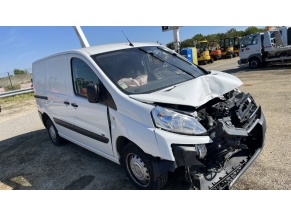 Vehicule-PEUGEOT-EXPERT%202-2015-f62fe81d572783c1438e3f20519598ed6957367b668a8bd223eace911aee743f_o.jpg 2