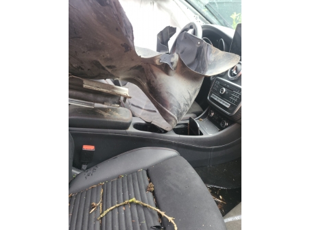 Vehicule-MERCEDES-CLASSE%20A%20176%20PHASE%202-2016-69fd36a83fe0a19bab6f524934c945a23af32fc005ca3d381d92cff3b0535e82_o.jpg