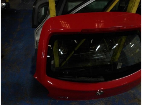 96703656-84f83509-c1e3-43a6-ac6c-6515909cc4cc-Piece-ALFA-ROMEO-3fc70750f6a02c7a91b46eac6142ad8e84e40a8287d84b1bcf28d4ea6598dc16_m.JPG