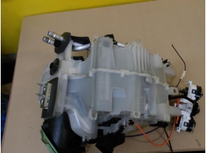 96697554-3af1eda9-cf71-43d3-b469-88ed801942c9-Piece-PEUGEOT-725504a975b862b673a8e44c897d9557e840d01873bd708bc909f7e5aecf3207_m.JPG 2