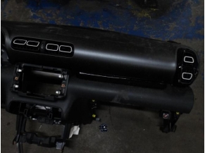 97356909-acff635a-2b06-4c36-9b75-b465e4a8265e-Piece-ed9f91f0626da951b6df07c535feaeb0219fb91fac8ad2e5c52a8110a5a7bcc7_m.JPG 2