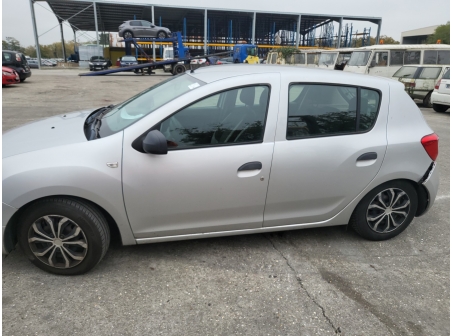 Vehicule-DACIA-SANDERO%202%20PHASE%201-2015-6bcbea27b4384ceeab65733bbe937e2bb27bbb7a568e080071969bad7c12d4b1_o.jpg