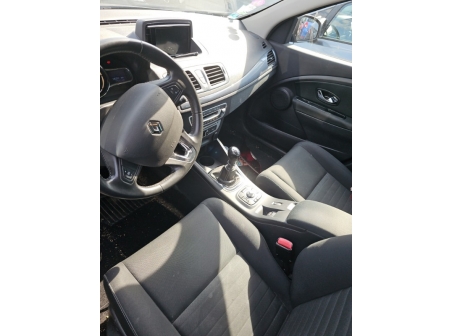 Vehicule-RENAULT-MEGANE%203%20PHASE%203%20BREAK-2015-0f241615633481745212ea59f3c3a29088c04c340be4f89e2d00764798623c53_o.jpg