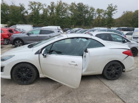 Vehicule-PEUGEOT-308%201%20PHASE%202%20CABRIOLET-2011-a99d490de6574737dc423cd30c55e250567d3f7c4620e80ff4882a8349bdcd46_m.jpg