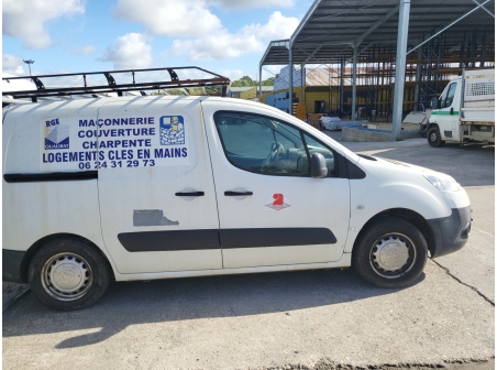 Vehicule-PEUGEOT-PARTNER%202%20PHASE%202-2013-b1b70fbfa49390b4e0b21c41047269320475c400d69bbb937d73f6f502d6a8a6_o.jpg