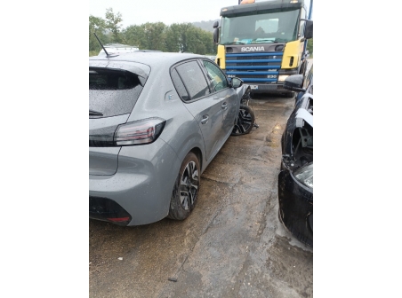 Vehicule-PEUGEOT-208%202-2024-fb9dece8cae6244991d5ff55578218630308d9e0fc2006b7d41eecc4579550bf_o.jpg