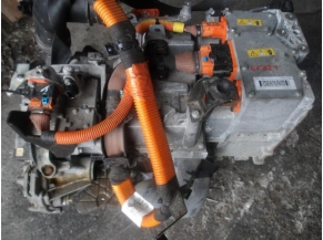 100875323-e88c96e7-9fba-4804-b896-5326e7ff23a1-Piece-RENAULT-456a658cf4b127d63f9a390e10e1b11be278147543547bc0e0e029c6e8cdd8d8_m.JPG 2