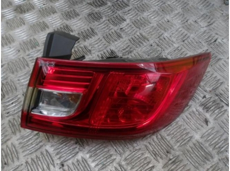 101042942-2ab45390-e12d-464f-95a5-a5abc62b3c75-Piece-RENAULT-f6643aff50ebae2d06be05bba90356ffb4301cb32559f9219c5f07761de7354e_m.JPG