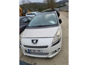 Vehicule-PEUGEOT-5008%201%20PHASE%201-2010-0f14abf663e007fcc405501c26971860c1cc70f7d03521215af9c713f14ca170_m.jpg 2
