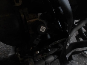 102789179-cf028399-ee7a-4430-973a-224218eda4d6-Piece-RENAULT-6520d7b8437bf471c37a57a065ddee703b6018cc7b21ce3ba20434770bee41c9_m.JPG 2