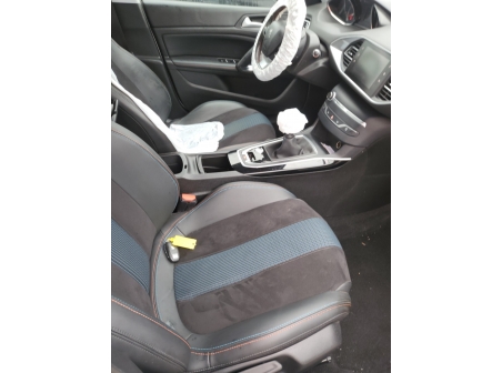 Vehicule-PEUGEOT-308%202%20PHASE%202-2018-d334ceb2806a62780058e5273472885564ba3de7e4f1de3dddffb35eebfacaee_o.jpg