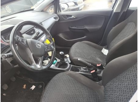 Vehicule-OPEL-CORSA%20E-2015-8901df0609e90f41c10b3bb904958c42b96b4c69dd825509d0e7e827c1aba08b_o.jpg