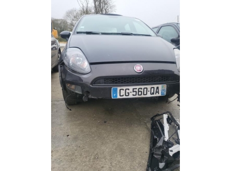 Vehicule-FIAT-PUNTO%20EVO%203-2012-6b13409f1830abc788494511c284192a482e3d0f915c79211715c2af57ee918a_m.jpg