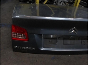 103918232-f25df57a-987c-48eb-9a7d-f0854fc9d257-Piece-Malle-Hayon-arriere-CITROEN-C5-2-20-HDI-16V-TURBO-af31be20737e26364cb46bc05a9fa743cbc4f46bf9cf367b7a7646158e9d9e76_m.JPG 2