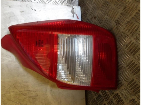 103931907-e557e8fa-10ab-4931-b13c-6f41a300e550-Piece-Feu-arriere-principal-droit-CITROEN-4cfad7ee79e6b8cbaf5b5f4e2c1a5b21dc7ef095f2926644efc821f05a86daf3_m.JPG