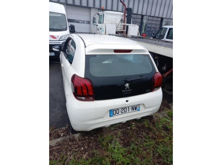 Vehicule-PEUGEOT-108-2015-12f2dc4449cfed16556d4ed5919d4b52158cbe0b4016be8e8c4d3bd2b5c810e1_mtn.jpg