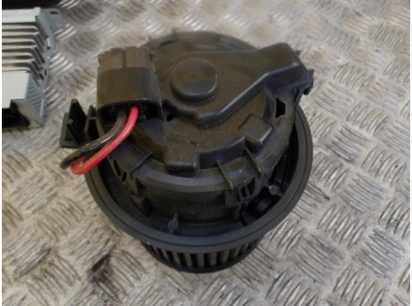 104009480-ad128287-079f-4a82-863e-9584cbc161c2-Piece-CITROEN-154b8ca07caf07baefd037fe4db0be56ae44e26ce368bb59c727f66fb614eb03_m.JPG