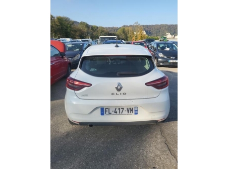 Vehicule-RENAULT-CLIO%205-2019-cdd0462f00f0e7c4e819e6cb0ac3193045fa84d341c975e7600dc223a1c2ab27_m.jpg