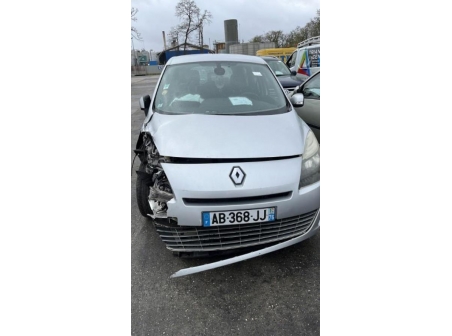 Vehicule-RENAULT-GRAND-SCENIC-3-PHASE-1-2009-3de0a95ac9221c9e7d14801106d8534a9328cda9e0c5ed7dd691647f6a912ddc_mtn.jpg