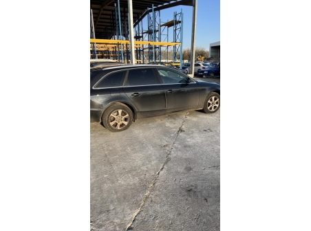 Vehicule-AUDI-A4%203%20AVANT%20PHASE%201%20BREAK-2008-f738028f66d89cf544e3ce46613c72058e9e6342a487d6de15c26c05183987e7_m.jpg
