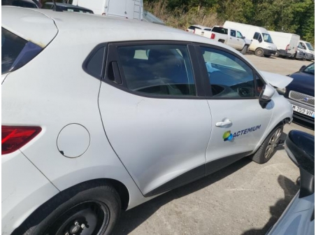 Vehicule-RENAULT-CLIO%204%20PHASE%202-2018-da52baf8d27491a492af803a2b57bf59bd054d4760b91b36d632200ddc009f5d_m.jpg