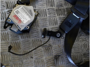 104388998-5076983d-46b2-4fa8-89a3-fae44fa1fd08-Piece-Ceinture-arriere-droit-AUDI-34d06be1a9717a10981350a77661b93991191e91aa88b09c3f20214312eb3d84_m.JPG 2