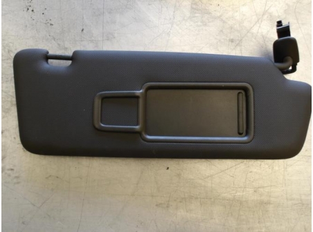 104390968-486e1034-fdaf-41a3-a58c-52545f3ed671-Piece-Pare-soleil-droit-AUDI-f02a6a9500276be226eb39b9fcfb7bf4454158a285540b1e72c5283e7450e36b_m.JPG