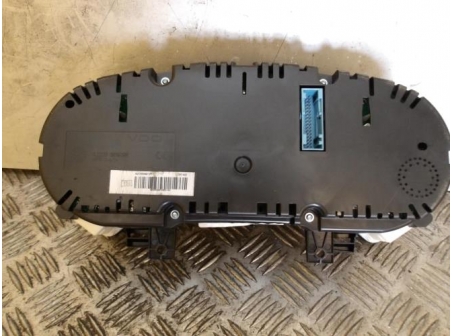 104392334-11094343-1e8d-448f-a464-f5957109fdb2-Piece-Compteur-AUDI-8bb2d3bc0077d121b279a6f5121ac885779c7f1fa4bbbf5ebd1209d8f0489163_m.JPG