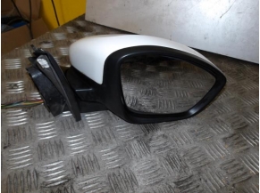104463364-f094b1fa-a6eb-43eb-bff8-72e64edb7ccd-Piece-Retroviseur-droit-PEUGEOT-03412c5e479327fe818b31893438619aa7f2d8a9c7496fbf69c0e47581205fd9_m.JPG 2