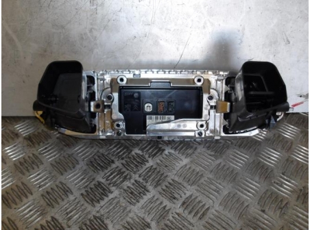 104466862-c88bf286-45f6-48a6-b4a1-a9c683831e37-Piece-Autoradio-dorigine-PEUGEOT-308-2-PHASE-1-16-HDI-8V-TURBO-e07b569fa8831f235009743d2097de99ee89aae491069f604eb154dd50064b50_m.JPG