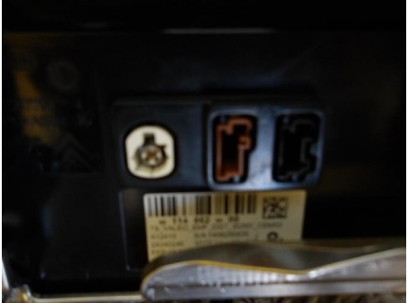 104466862-e793fbab-cbc7-4f37-a779-7b497f6d7fb2-Piece-Autoradio-dorigine-PEUGEOT-308-2-PHASE-1-16-HDI-8V-TURBO-2f9dacc6f36075b3e42316bbbae6a7b10e563e03bf938d280a91abd7b104c201_m.JPG