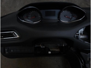 104469826-f1567098-76be-42f1-95e7-fc0c90a1bd85-Piece-Tableau-de-bord-PEUGEOT-d0a52e2e7b3a2e07f871dccaee543ace57af750b8c73ba762faf30afec4630ee_m.JPG 2