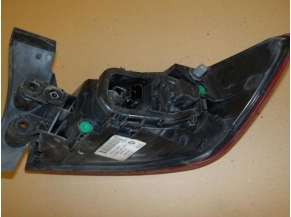 104556064-f56384eb-106a-4343-8584-bfe862dd4bea-Piece-Feu-arriere-principal-gauche-RENAULT-CLIO-4-PHASE-1-15-DCI-8V-TURBO-51f811a314f40be901df41f1eb8661c55510d4b94623398dce83da0e51f1d137_m.JPG 2