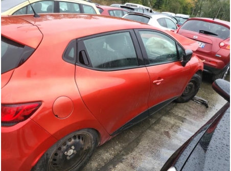 Vehicule-RENAULT-CLIO%204%20PHASE%201-2015-8988d520c2b40285a5bbd9f7d79ee745305bacc294702db035779b40e50d00e0_m.jpg