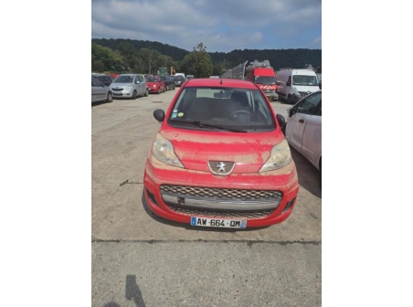 Vehicule-PEUGEOT-107%20PHASE%202-2010-f16a5626d625ff758e53d71c9335e7f2c7cd44df7531cee09f7c071da0c749a5_m.jpg