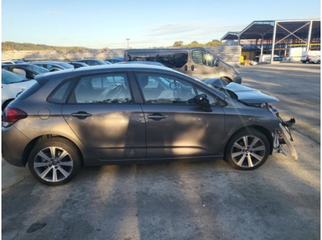 Vehicule-CITROEN-C4%202%20PHASE%201-2015-74e0dfd6c01c95d3e73e69e0e7045ecccde9725427521b02ac9254186b7d4f78_m.jpg