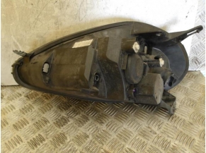 104942952-827a7d49-479d-4dd7-a0d2-9001a964b7bf-Piece-Optique-avant-principal-droit-RENAULT-d85f887c77565dc0a11045d067516986bf6695d2bd176f1943d0b5a59eead47e_m.JPG 2