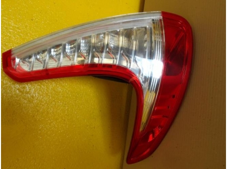 104943868-24ef29ba-db6d-4620-8d9e-9bcd50d95ecd-Piece-Feu-arriere-principal-gauche-RENAULT-44ec89e7d7831683a6e123a5aaf49840f70c546102f6c9e1d696f65a22b1afb7_m.JPG