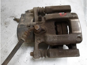 105211565-6797e396-e2a2-4bd5-8573-35af5b816a40-Piece-Etrier-arriere-droit-PEUGEOT-45c792be2a6e510ccf90dc84f6e8c44aa5a536688b8e5813b1dc2a444c77a496_m.JPG