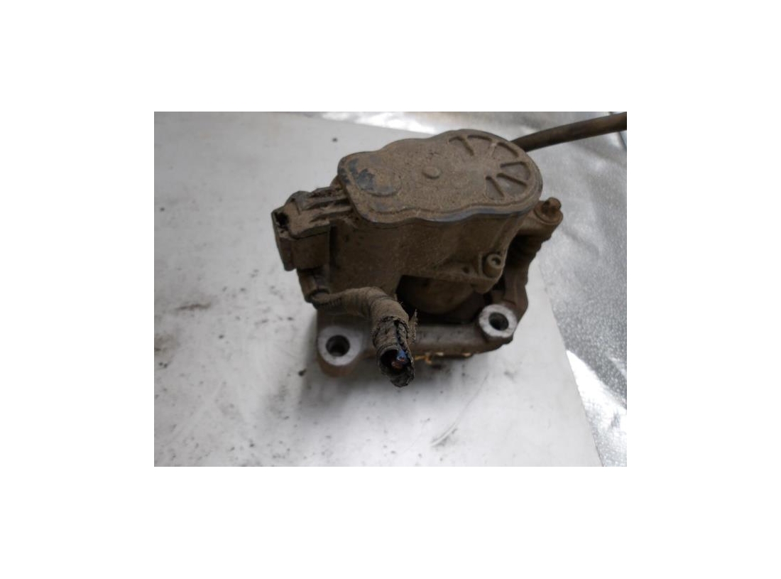 105211565-c99d658e-c318-47a7-a1e1-f558155998e6-Piece-Etrier-arriere-droit-PEUGEOT-b7976bd0c58301cfc54f37a816ba763b1080734576d415affe97de1564b66b52_m.JPG 105211565-c99d658e-c318-47a7-a1e1-f558155998e6-Piece-Etrier-arriere-droit-PEUGEOT-b7976bd0c58301cfc54f37a816ba763b1080734576d415affe97de1564b66b52_m.JPG