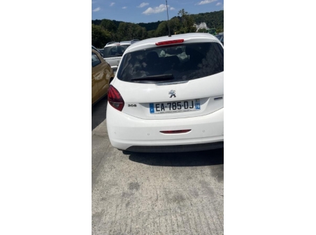 Vehicule-PEUGEOT-208%201%20PHASE%202-2016-cd67ff5bebc8e8cb210959a806293551036986f5e9ef496e86c2a3bcc2253ada_m.jpg