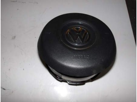 105348744-ed99e406-d310-4211-9447-e9940343fcbc-Piece-Air-bag-conducteur-VOLKSWAGEN-bbfb8954508d1bd536ce186b5a3d73b21462c3b8f561643d5eeb857e01dd2d68_m.JPG